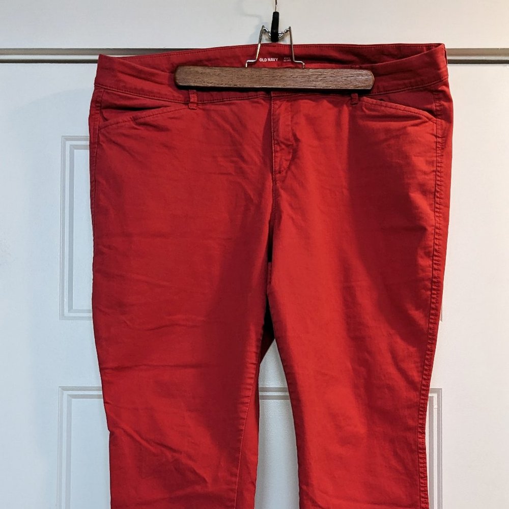 Old Navy Mid-Rise Pixie Ankle Chinos for Women